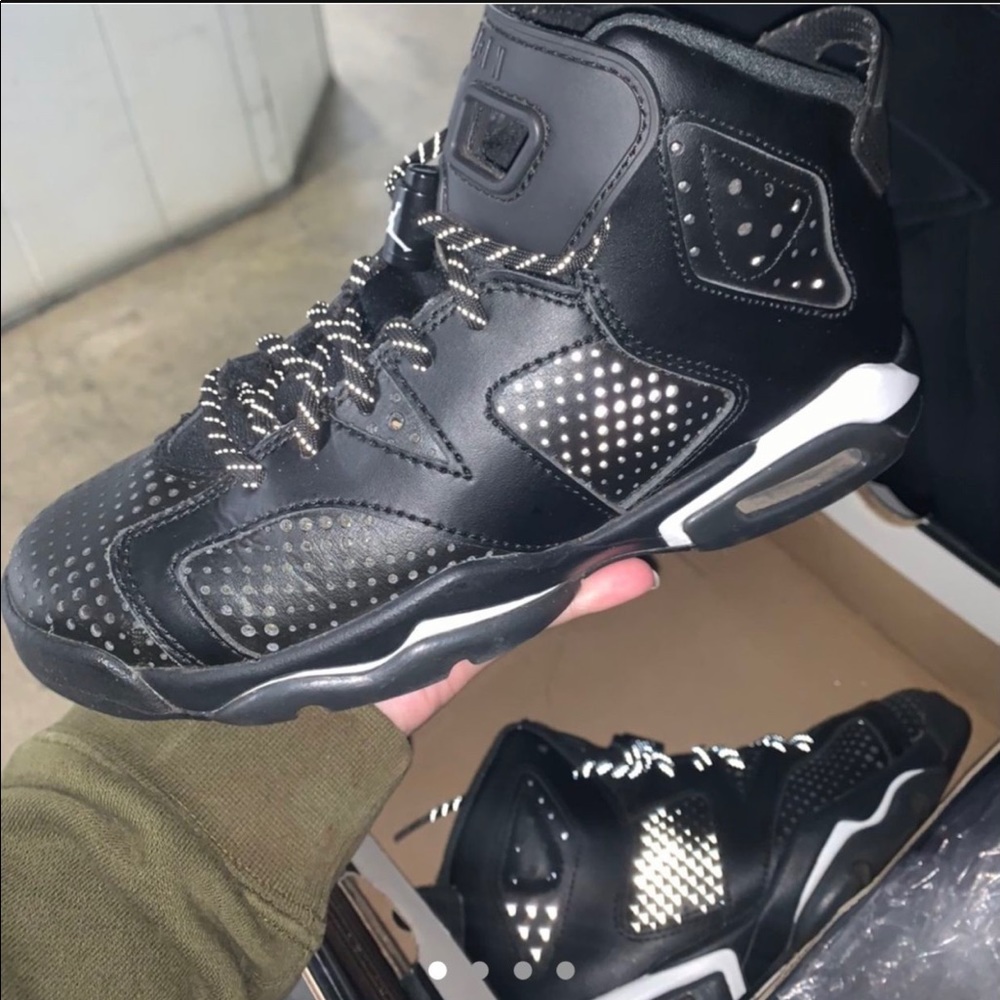 Jordan 6 black cat